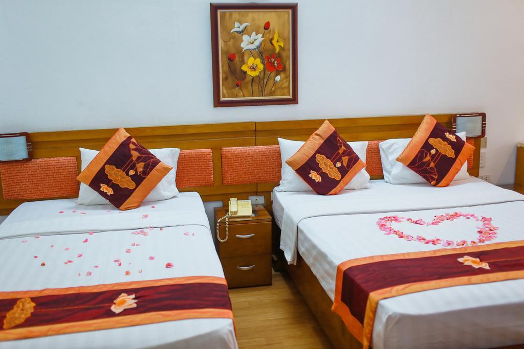 Hanoi Little Center Hotel Room photo