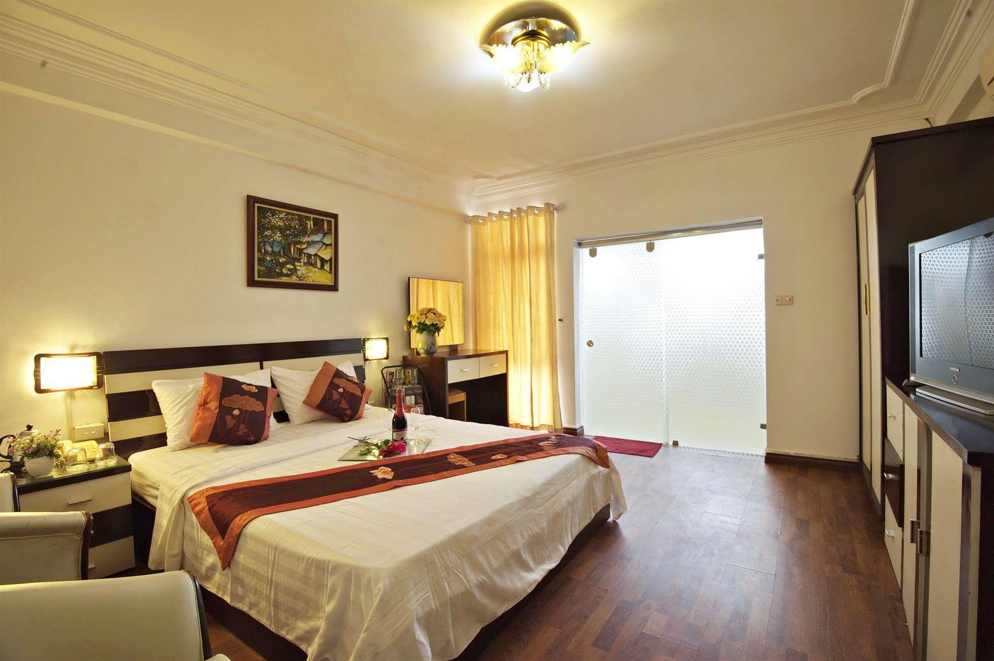 Hanoi Little Center Hotel Exterior photo