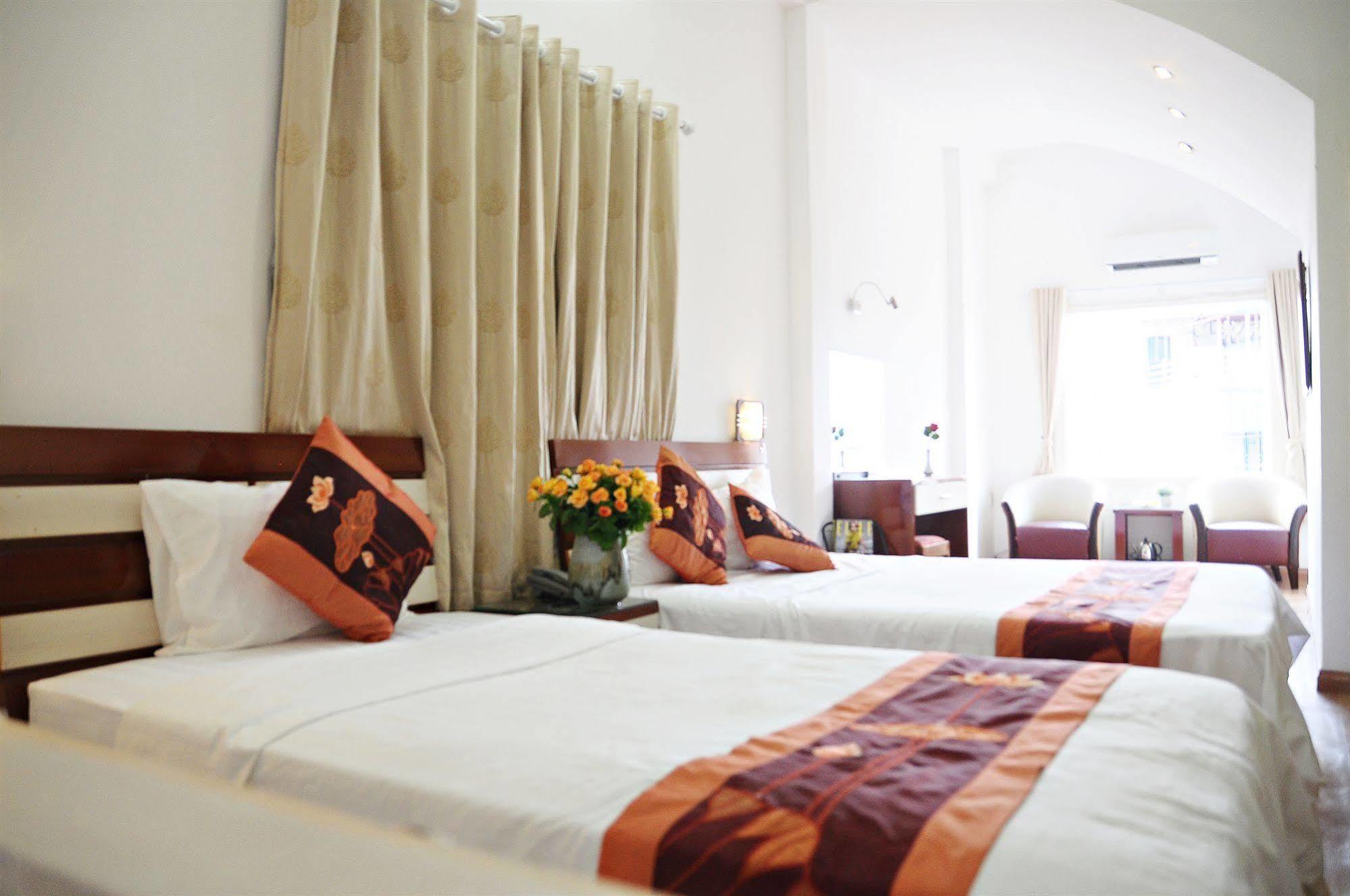 Hanoi Little Center Hotel Exterior photo