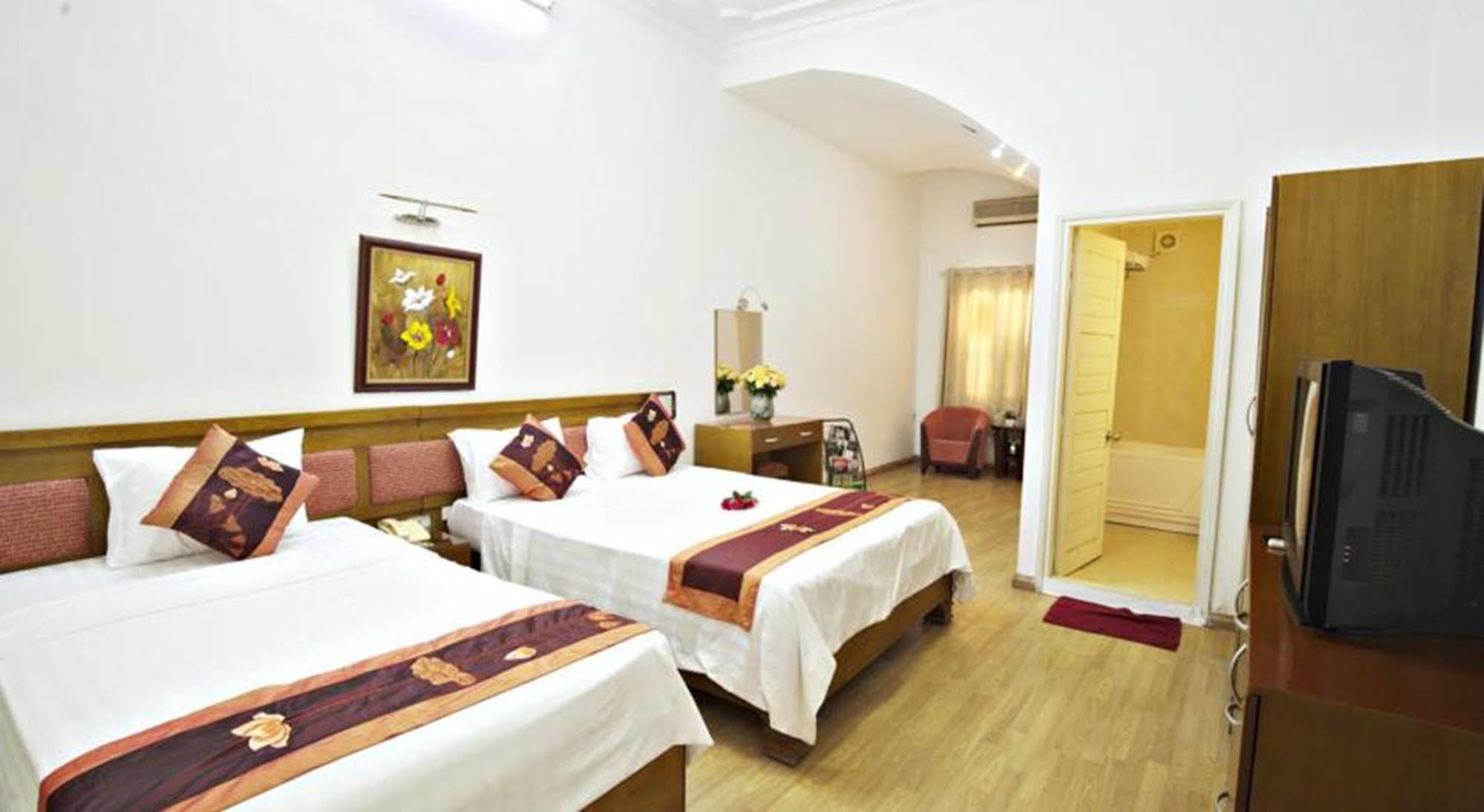 Hanoi Little Center Hotel Exterior photo