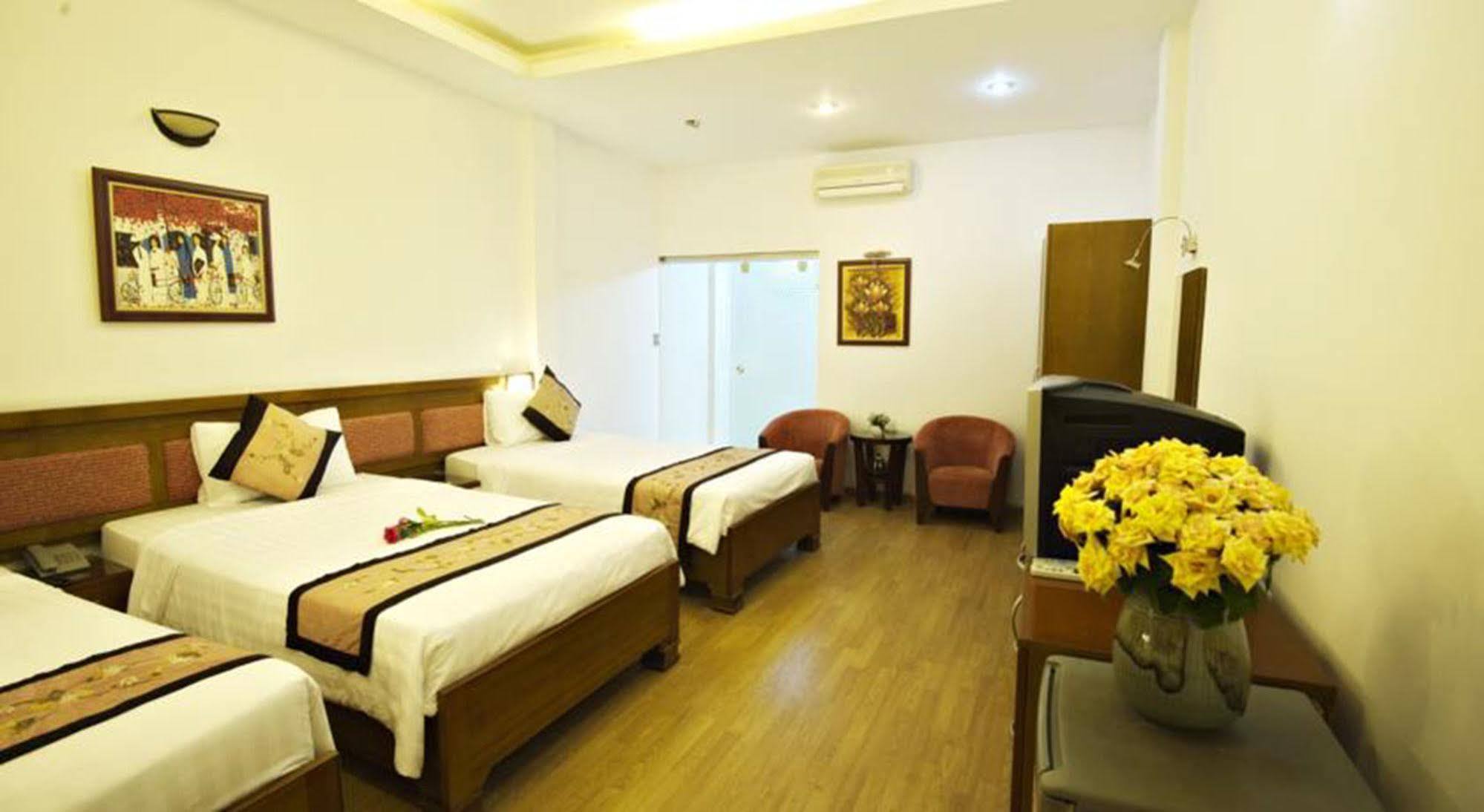 Hanoi Little Center Hotel Exterior photo